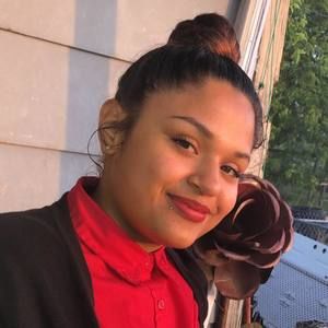 Meet your Posher, Aleida